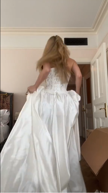 A Line Lace Up Back Strapless Wedding Dresses Simple Bridal Gowns Long Beautiful Bridal Gown