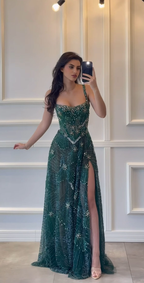 Vintage Emerald Green Spaghetti Straps Tulle Lace Beaded A Line Prom Gown Long Slit Party Dress