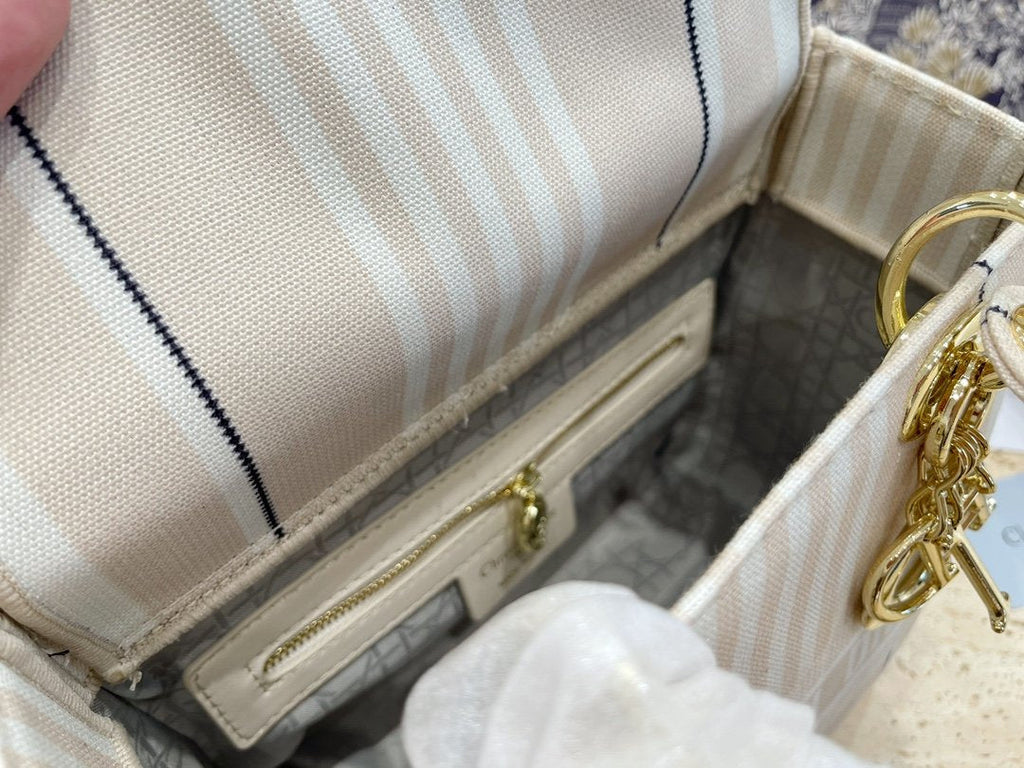 MEDIUM LADY D-LITE BAG