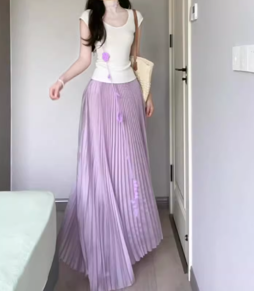 Gentle temperament white short-sleeved T-shirt skirt generous and decent beautiful outfit suit R0878