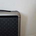 Louis Vuitton Luggage Horizon 70 Monogram Eclipse