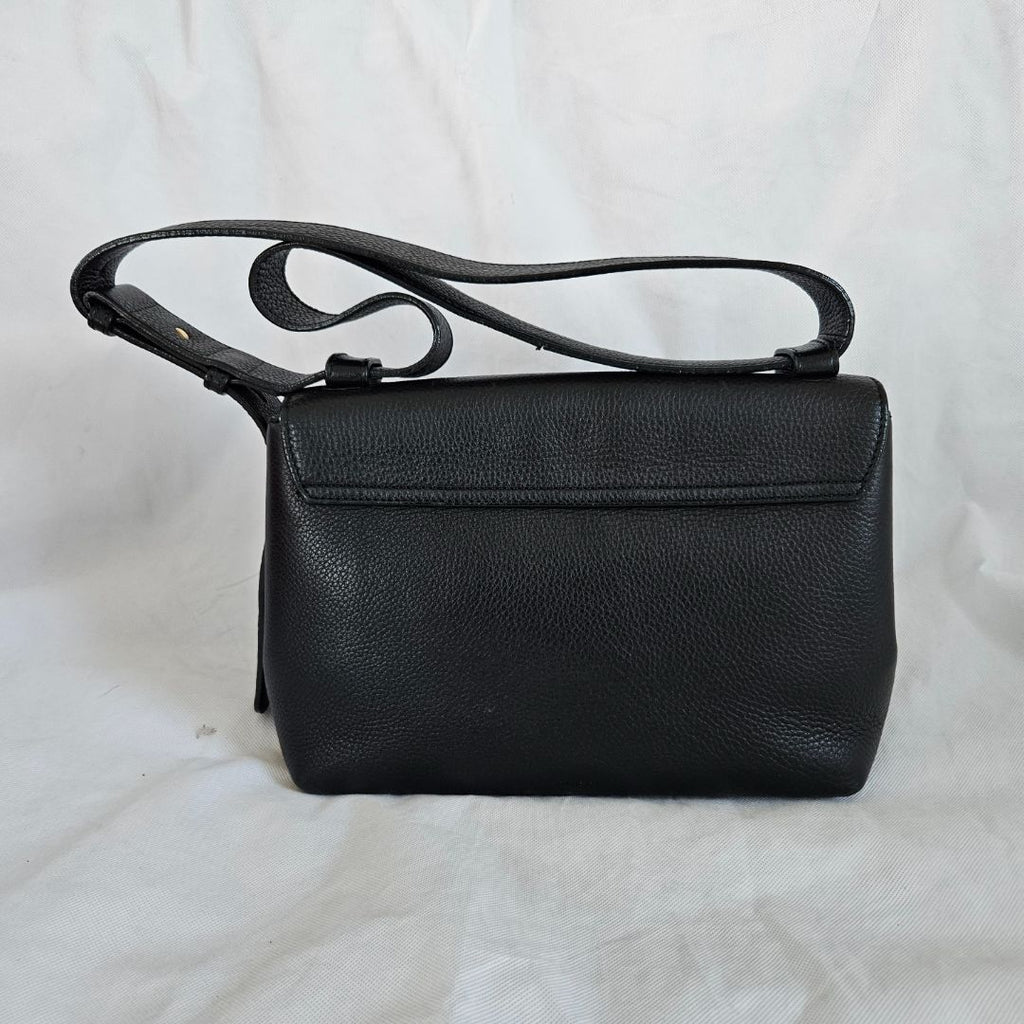 Gucci Black Leather Large GG Marmont Shoulder Bag