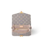 Louis Vuitton M12429 Pochette Métis East West