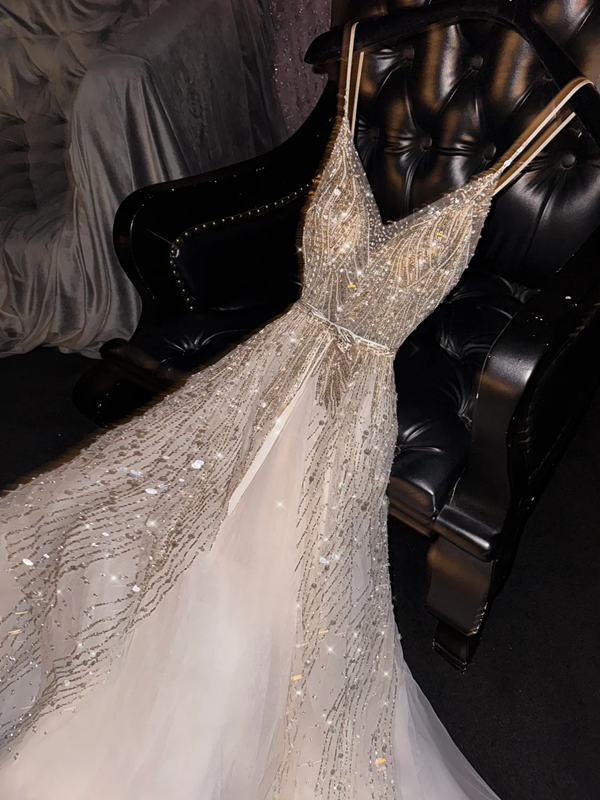 Light champagne color halter-neck fitted long ball gown/bridal dress R8712