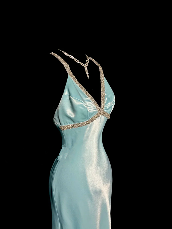 Light blue halter-neck fitted backless long sexy ball gown R8104