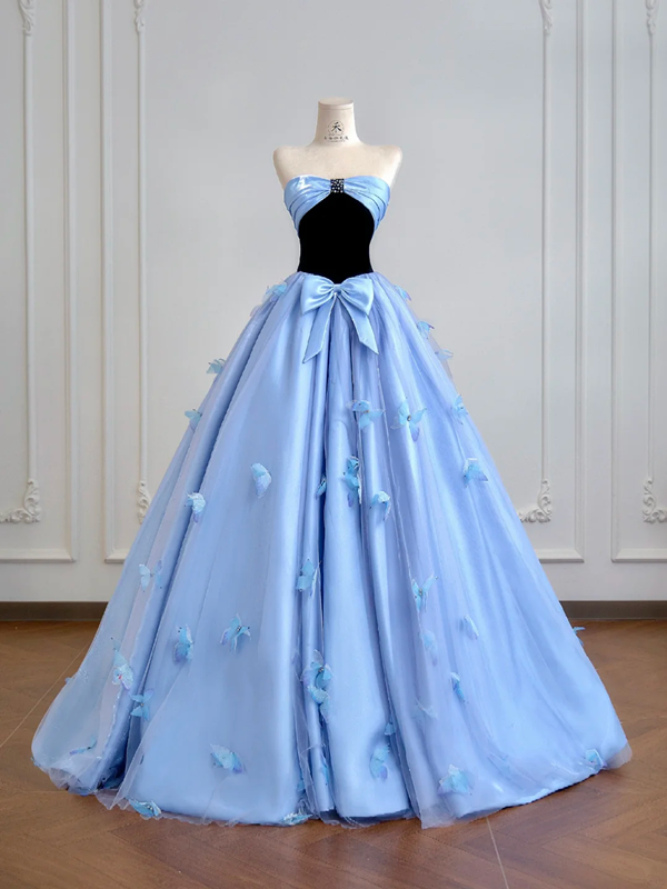 Light blue strapless fitted waist slim-fitting ball gown with a full skirt R8200
