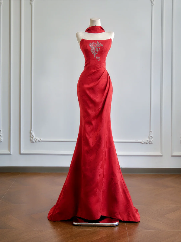 Red strapless, fitted waist, slimming, and sexy long ball gown R8169