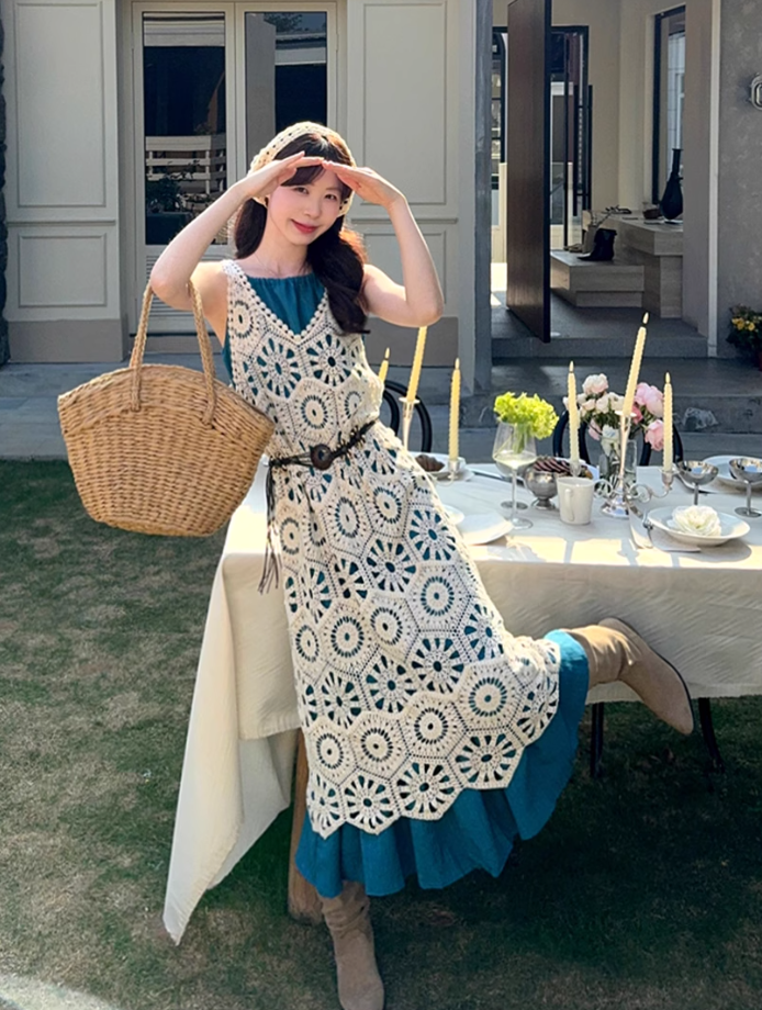 Fairy simple and elegant French blue suspender dress v-neck hollow woven knitted cardigan suit R1760