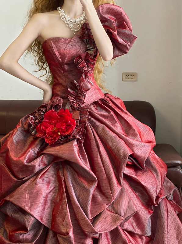 Red One-shoulder Waist-Cinched Puff-Skirt Ball Gown & Bridal Gown R7379
