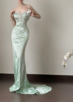 Light green strapless, waist‑cinching, slim‑fit, bodycon sexy long ball gown R8003