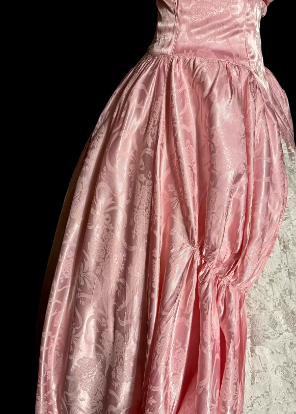 Light pink off-the-shoulder fitted waist slim-fitting ball gown with a full skirt R8107
