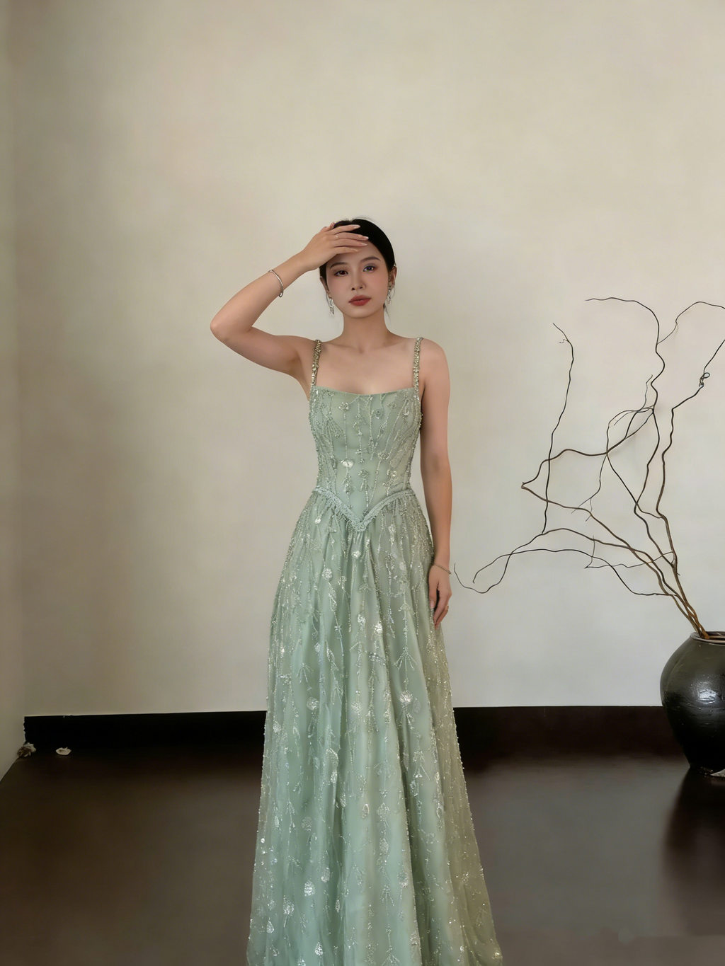 Pretty Green Spaghetti Straps Tulle Sequin Beaded A Line Long Wedding Guest Dress Formal Party Dress Prom Gown  SP1548