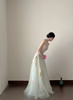 Light off‑white spaghetti‑strap waist‑cinched slim‑fit elegant long prom gown R8004