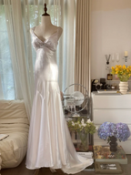 White halter-neck fitted backless sexy long ball gown R7766