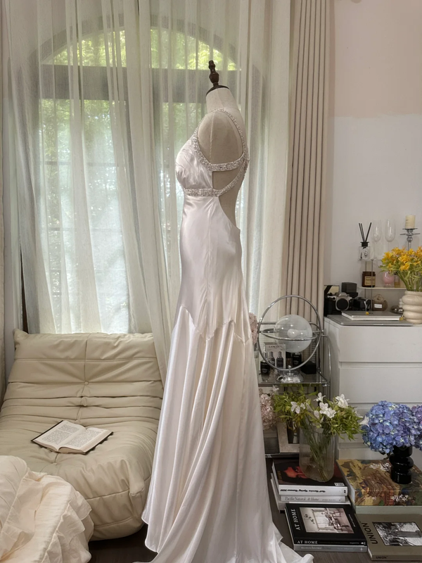 White halter-neck fitted backless sexy long ball gown R7766