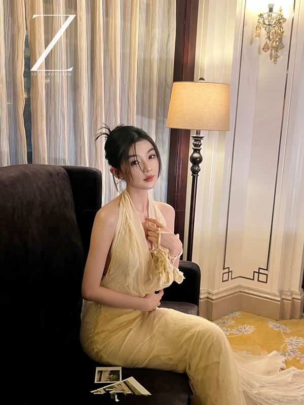 Apricot Halter Neck Waist-Cinched Fitted Floor-Length Elegant Prom Dress R7101