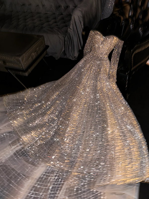 Gold sequined off-shoulder fitted long ball gown/bridal dress R8719
