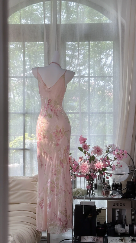 Light pink floral print halter-neck fitted long elegant ball gown R7657