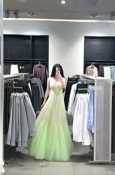 Gradient light green strapless fitted long ball gown R7890