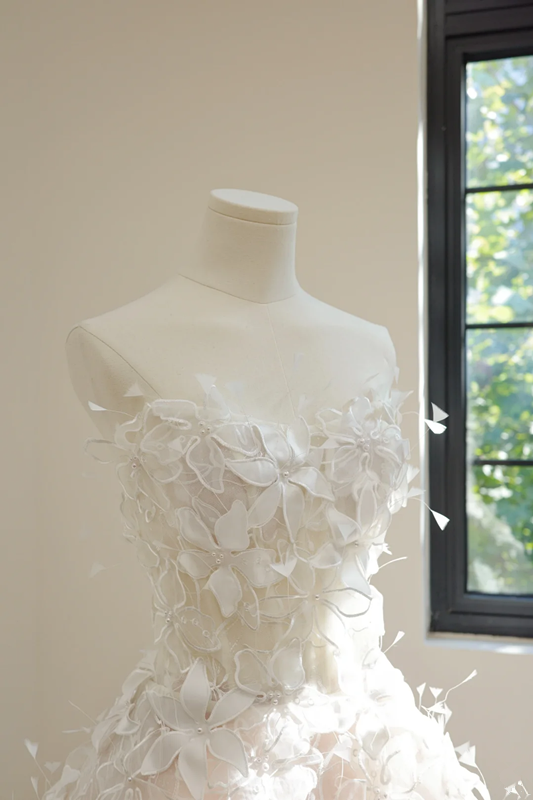 White strapless fitted waist slim-fitting ball gown/bridal dress R8439