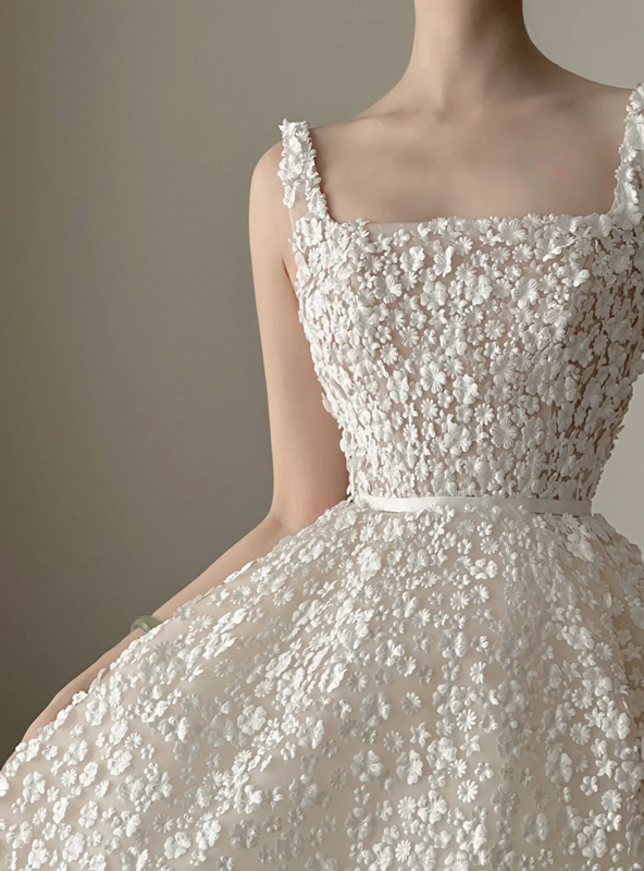 White floral-print spaghetti-strap waist-cinched slim-fit long ball gown with a ruffled skirt, wedding dress R8009