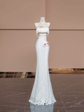 White vintage fitted long ball gown/bridal dress R8384