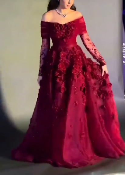 Pretty Off The Shoulder Ball Gown Red Organza Appliques Long Party Dress Birthday Outfits