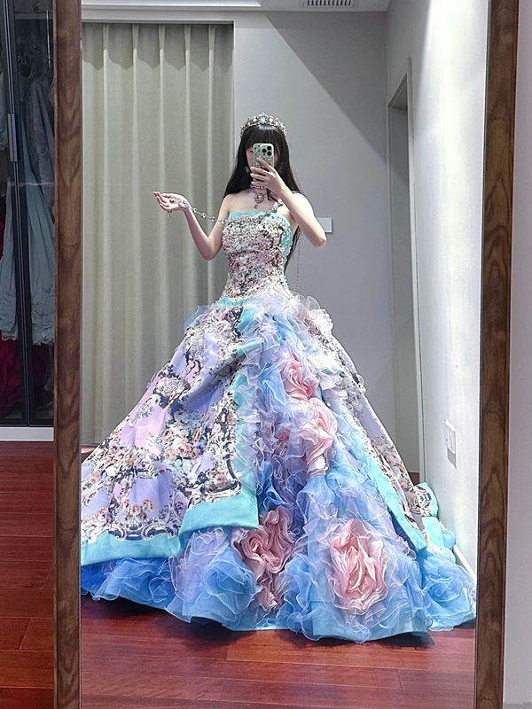 Light blue floral print strapless fitted waist slim-fitting ball gown with a full skirt R8629