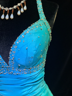 Light blue halter-neck fitted short ball gown R8693