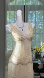 Light yellow V-neck fitted waist slim hip-hugging sexy long ball gown R7661