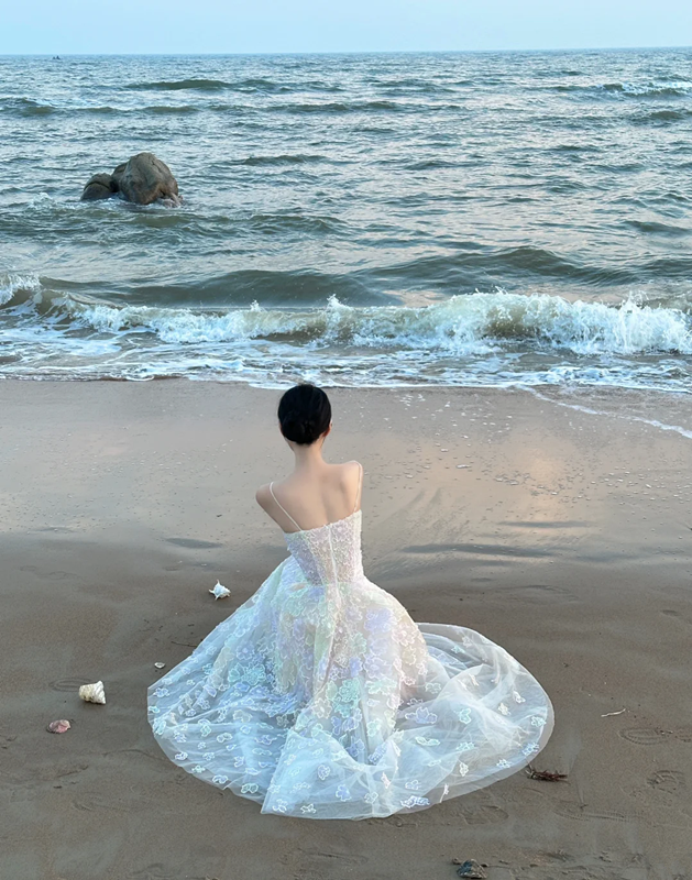 White sheer spaghetti‑strap waist‑cinched slim‑fit appliqué long prom gown, wedding dress R8012