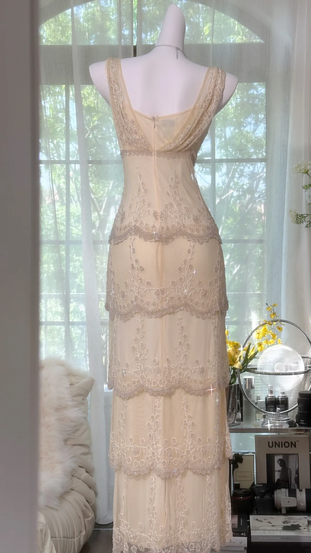 Light yellow V-neck fitted waist slim hip-hugging sexy long ball gown R7661