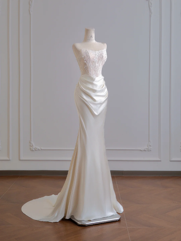 White strapless, fitted waist, bodycon long sexy ball gown/bridal dress R8182
