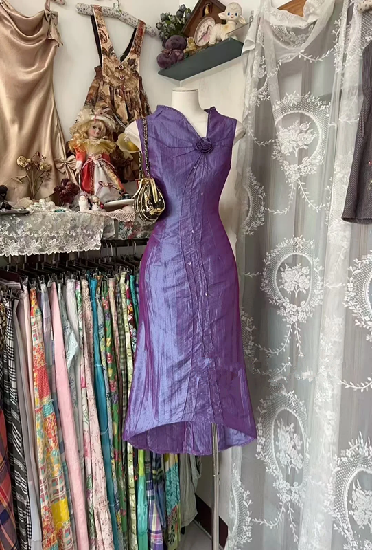 Purple sleeveless fitted waist sexy ball gown R7507