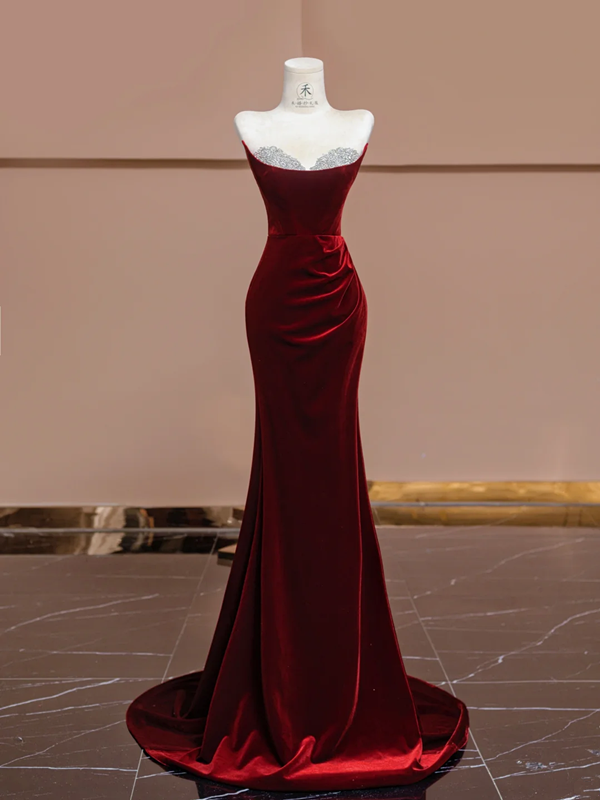 Red strapless, fitted, long, sexy ball gown/bridal dress R8358