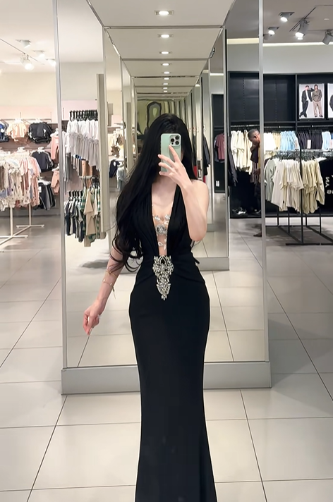 Black halter neck, fitted waist, bodycon, sexy fishtail skirt, long ball gown R7898