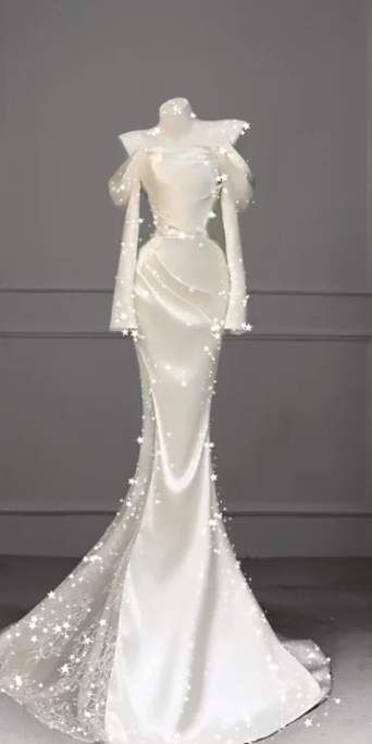 White Off-the-Shoulder Long-Sleeve Waist-Cinched Slim-Fit Long Bridal Ball Gown R7150