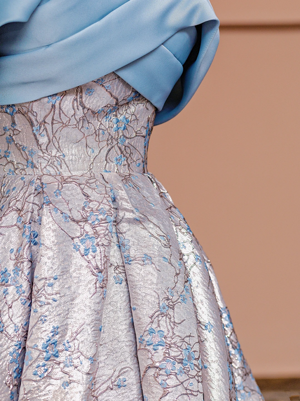 Light blue off-the-shoulder neckline, fitted waist, vintage print long ball gown R8418