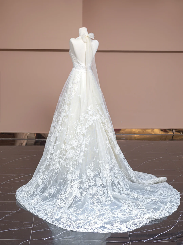 Off-white halter neck fitted waist long lace ball gown, elegant wedding dress R8331