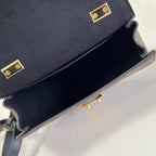Louis Vuitton Tilsitt M46548