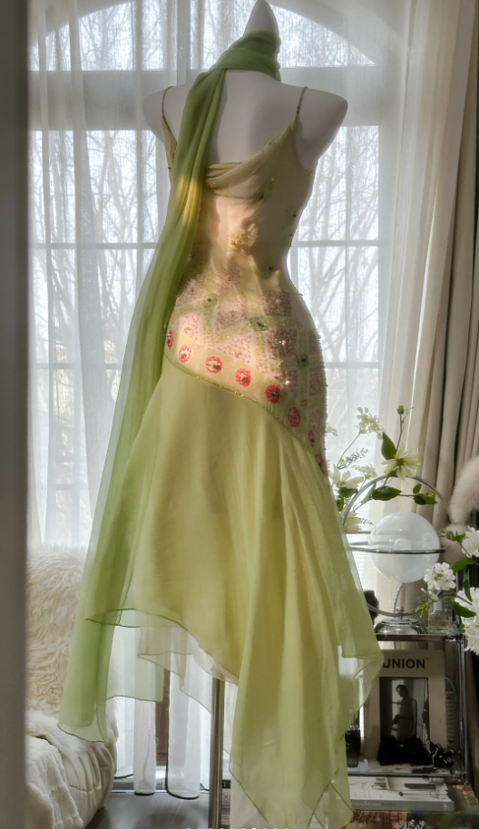 Classy Spaghetti Straps Light Green Chiffon Beaded Mermaid Long Party Dress Evening Gown