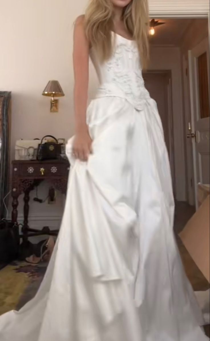 A Line Lace Up Back Strapless Wedding Dresses Simple Bridal Gowns Long Beautiful Bridal Gown