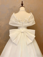 White, elegant, classic fitted waist, full skirt, ball gown, bridal gown R7219
