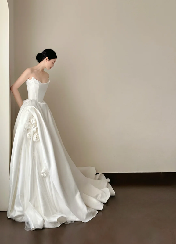 White strapless, waist-cinched, full-skirted floor-length prom gown R7953