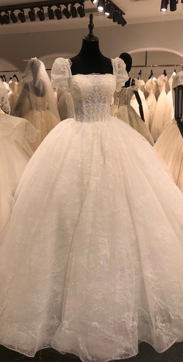 Luxury Wedding Dresses Popular Lace A line Bridal Gowns