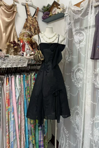Black halter-neck A-line midi ball gown R7486
