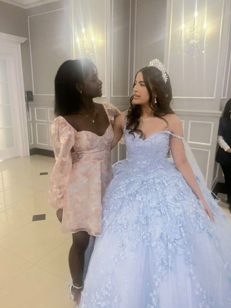 Light Blue Appliques Tulle Lace Quinceanera Dress Ball Gown