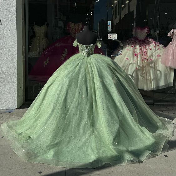 Sage Green Luxury Quinceanera Dresses Off The Shoulder Green Ball Gown Prom Dress