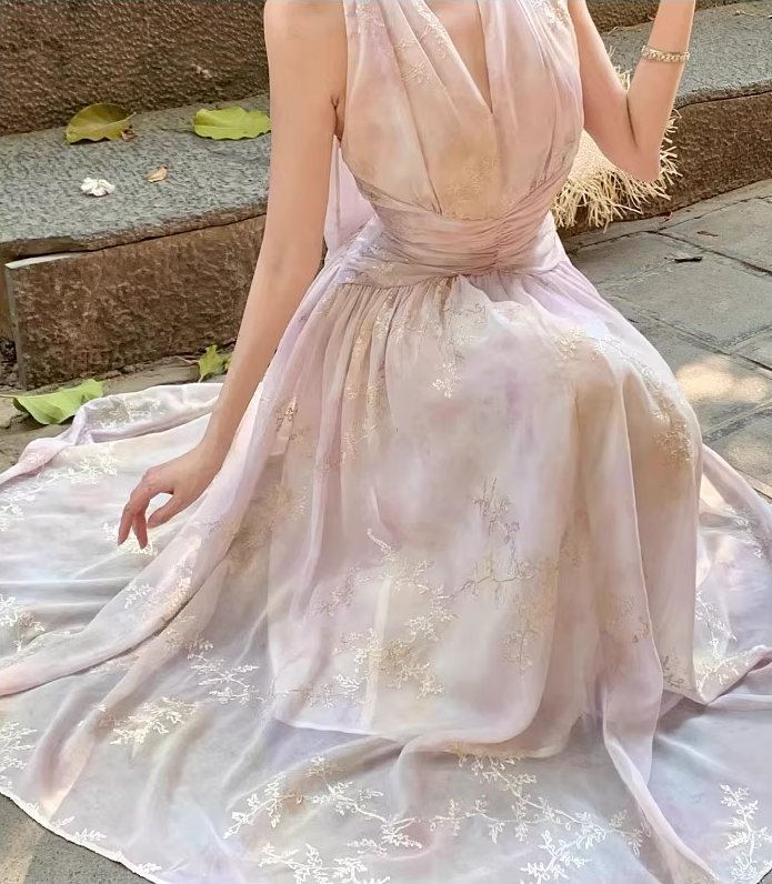 Gentle temperament v-neck jacquard halter dress holiday style beautiful dress R0871