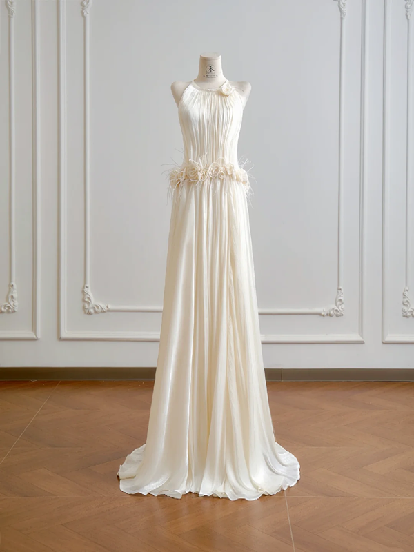 Light apricot halter neck fitted waist long elegant ball gown R8190
